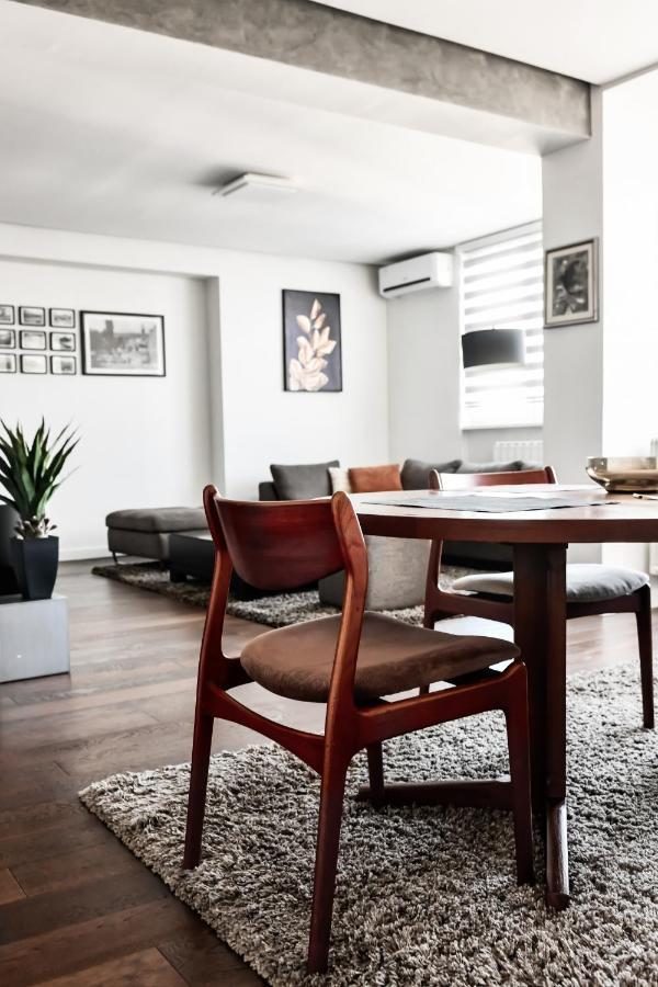2 Bedroom Penthouse In City Center, Free Parking Saraybosna Dış mekan fotoğraf