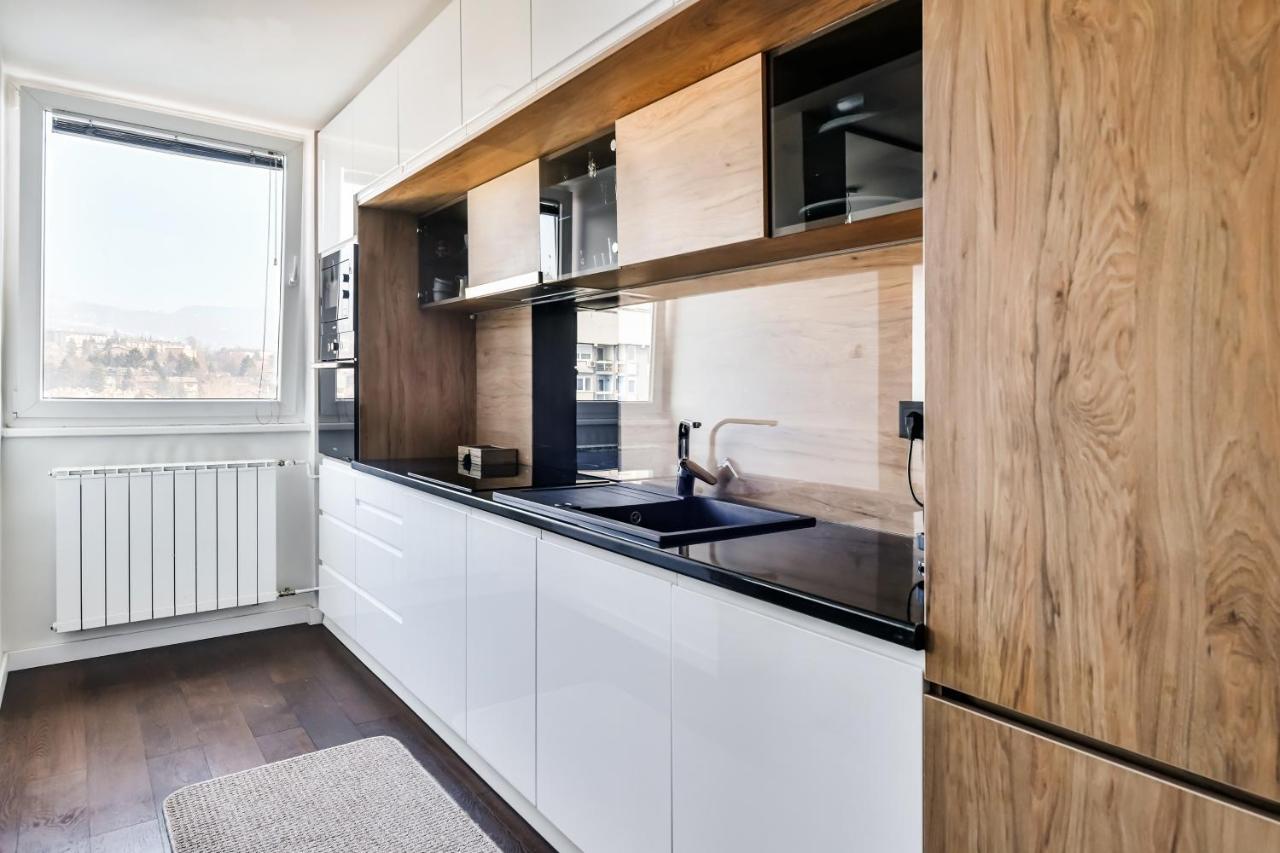 2 Bedroom Penthouse In City Center, Free Parking Saraybosna Dış mekan fotoğraf