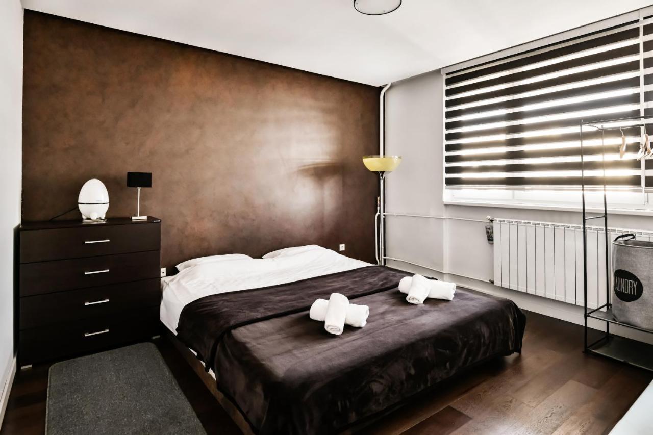 2 Bedroom Penthouse In City Center, Free Parking Saraybosna Dış mekan fotoğraf